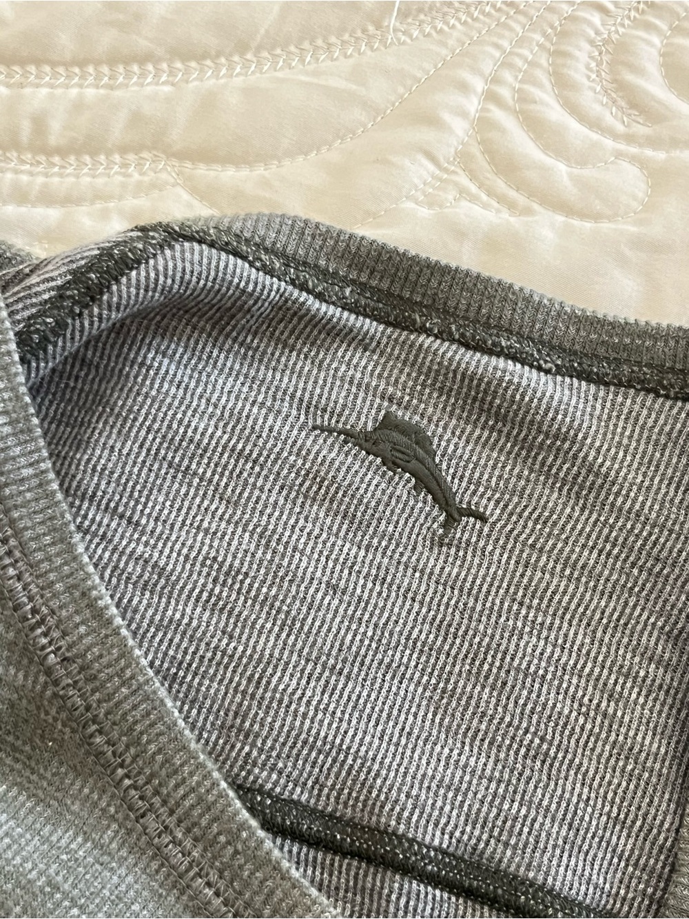Tommy Bahama
Men's Long-Sleeve Crewneck Shirt - Gray XXL - Picture 7 of 7
